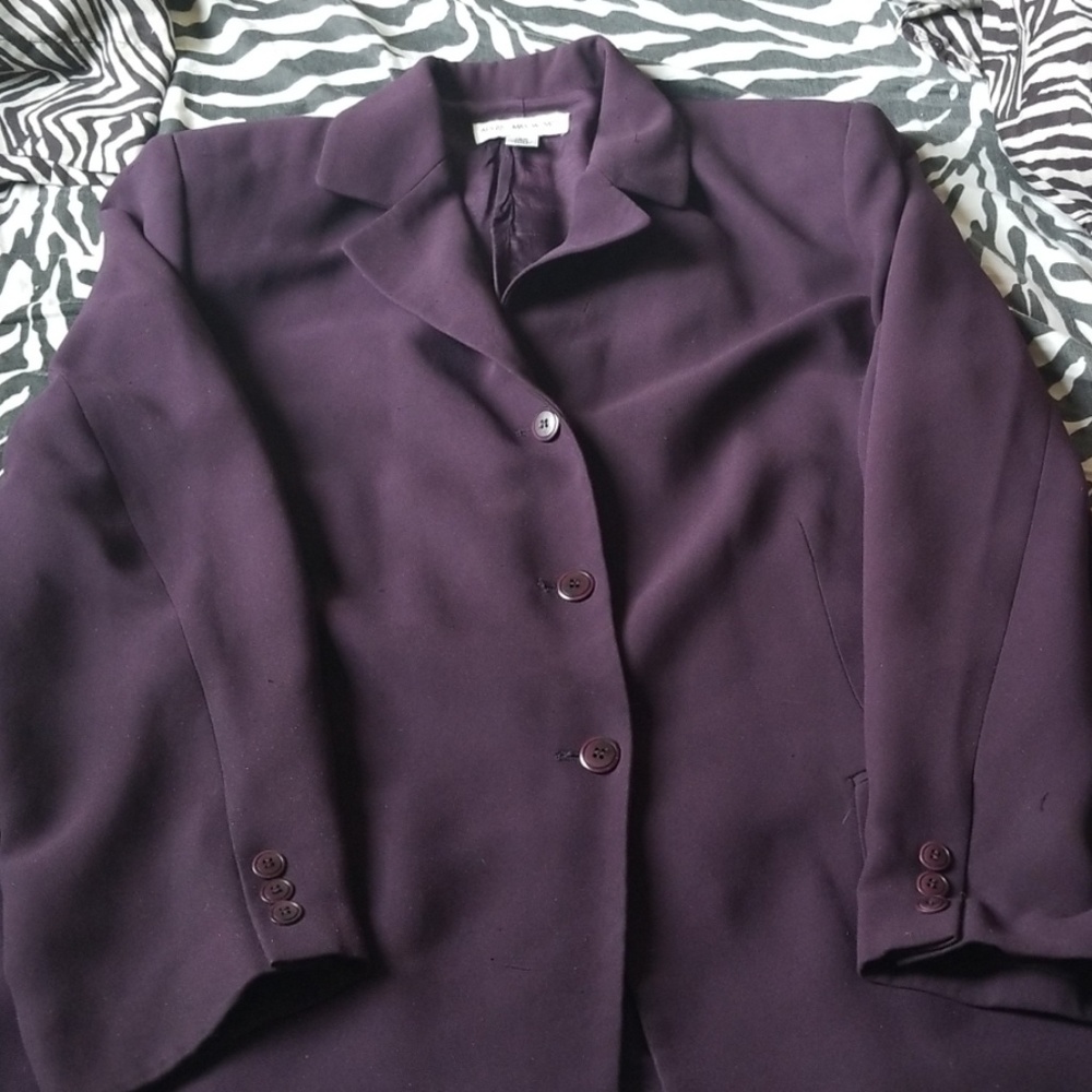 August Max Woman suit jacket